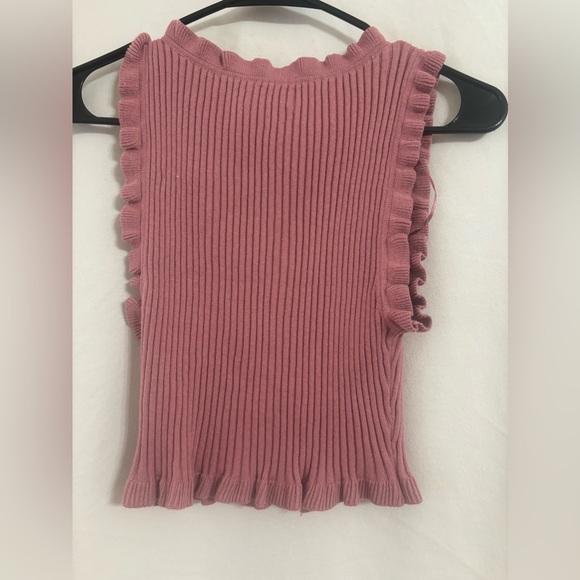 NWT Cropped Sweater Vest - Picture 2 of 3